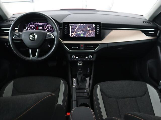 Skoda Kamiq 1.0 TSI Business Edition | Panoramadak | Trekhaak | Stoelverwarming | Virtual Cockpit | Carplay | Climate control | Keyless | Cruise control | Full LED | Getint glas