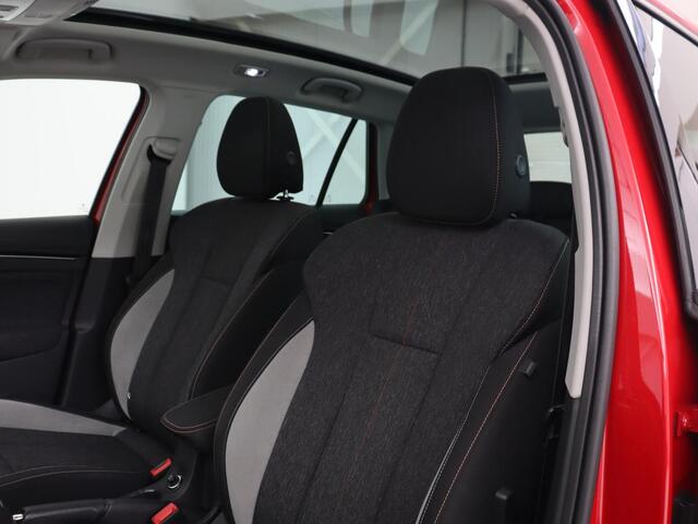 Skoda Kamiq 1.0 TSI Business Edition | Panoramadak | Trekhaak | Stoelverwarming | Virtual Cockpit | Carplay | Climate control | Keyless | Cruise control | Full LED | Getint glas