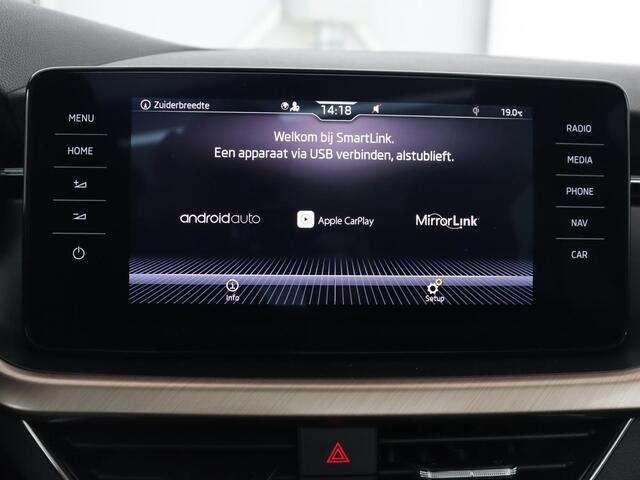 Skoda Kamiq 1.0 TSI Business Edition | Panoramadak | Trekhaak | Stoelverwarming | Virtual Cockpit | Carplay | Climate control | Keyless | Cruise control | Full LED | Getint glas