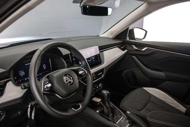 Skoda Kamiq Selection 1.0 TSI 115pk DSG Automaat Adaptive cruise control, Navigatie, Achteruitrijcamera, LED koplampen, Stoelverwarming, App connect, Parkeersensoren