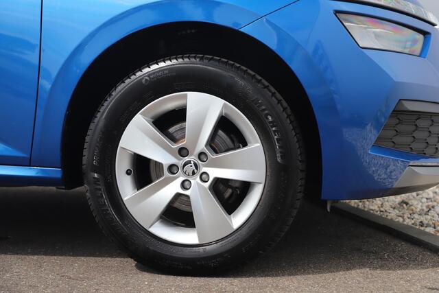 Skoda Kamiq 1.0 TSI Ambition 110PK Carplay Android Navigatie Airco Cruise Control LED Parkeersensor