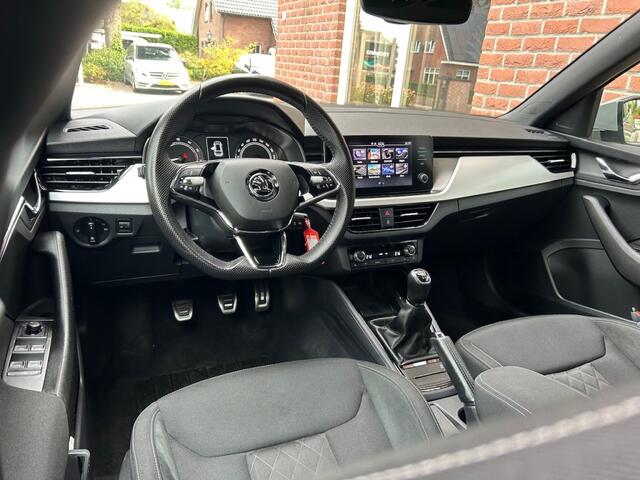 Skoda Kamiq 1.0 TSI Sport bns STOELVERW. / SPORTSTOELEN / LED / LANE&FRONT A