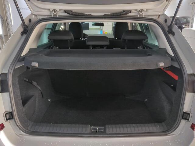 Skoda Kamiq 1.0 TSI 110pk Ambition / LED / Getint glas / App-connect / Airco / 16'' LMV