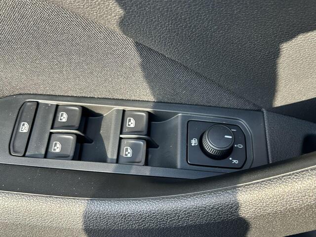 Skoda Kamiq Essence 1.0 TSI 85 kW / 115 PK SUV 6 versn. Hand | Privatelease 329,- PER MAAND!! | 4000,- Euro inruilpremie!!