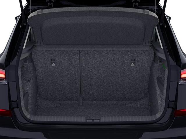 Skoda Kamiq 1.0 TSI Monte Carlo | Mechanisch wegklapbare trekhaak | Winter Pakket | 18 inch lichtmetalen velgen Ursa Monte Carlo