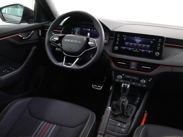 Skoda Kamiq 1.0 TSI Monte Carlo | LED | Navigatie | Digitaal Dashboard | Apple CarPlay/Android Auto | Sportstoelen | Camera | Stoelverwarming | Adaptieve Cruise Control | Panoramadak | Ele. kofferdeksel |