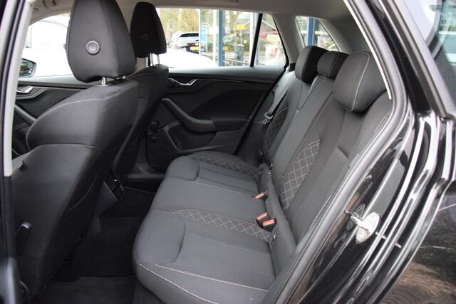 Skoda Kamiq 1.0 TSI 110PK Ambition DSG Automaat | Org. NL | BOVAG Garantie | Trekhaak | DAB | Apple Carplay/Android Auto | Parkeersensoren | Cruise Control |