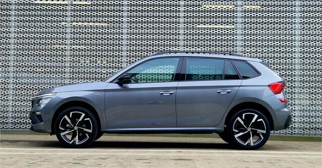 Skoda Kamiq 1.0 TSI Monte Carlo Pano dak / Led verlichting / Groot licht assistent / Sportstoelen/ Elekt achterklep