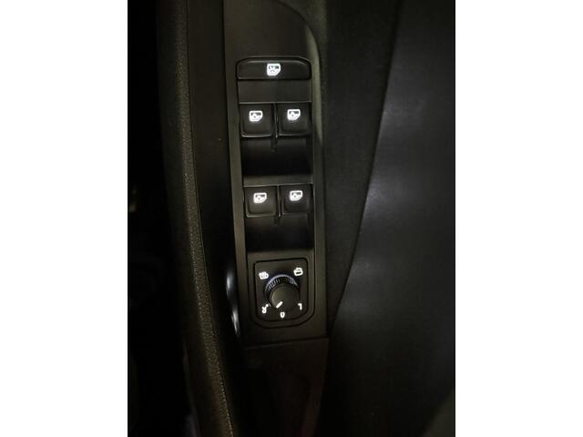 Skoda Kamiq 1.0 TSI Monte Carlo ClimaC.CruiseC.Navi.Panodak.Pdc.LMV!!!