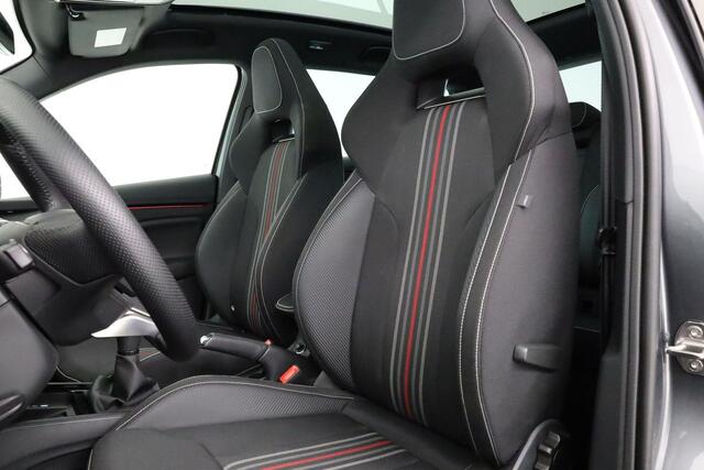 Skoda Kamiq Monte Carlo 1.0 TSI 85 kW / 115 pk | Panoramadak | Camera | Stoelverwarming | 18 inch | Keyless Entry | Elektrische Kofferklep | Draadloos Apple Carplay/Android Auto