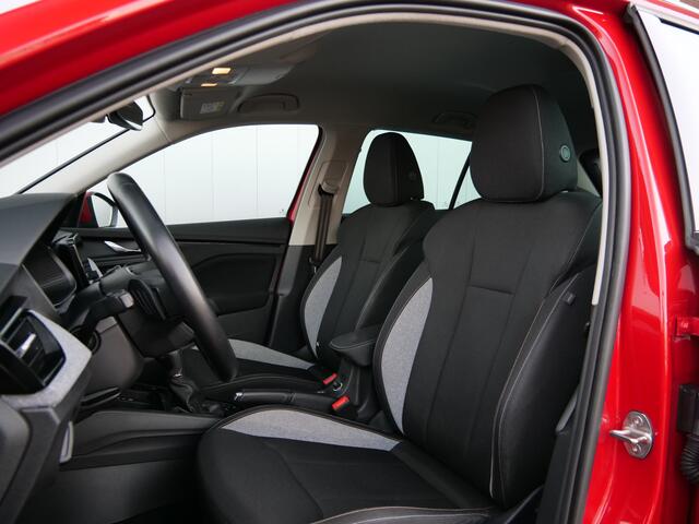 Skoda Kamiq 1.0 TSI Business Edition 116 Pk Automaat Camera / DAB / Apple Carplay / PDC / Keyless