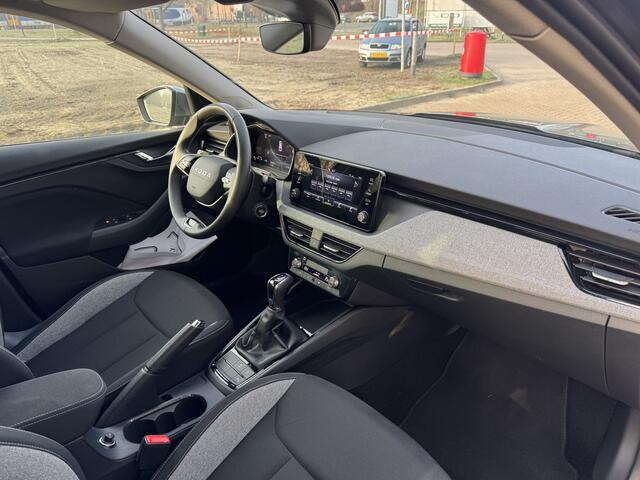 Skoda Kamiq 1.0 TSI Business Edition Rijklaarprijs Incl. afleveringsbeurt en 12 maanden BOVAG-garantie | Achteruitrijcamera | Apple Carplay/Android Auto | Keyless Entry | Cruise Control |
