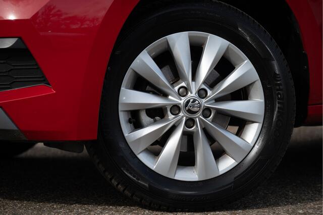 Skoda Kamiq 1.0 TSI Clever | Trekhaak | Navi by App | Stoelverw. | 4season | 16"