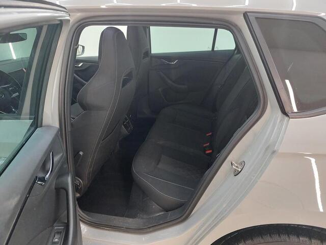 Skoda Kamiq 1.0 TSI SPORT BUSINESS I AUTOMAAT I PANORAMADAK I TREKHAAK I APPLE CARPLAY