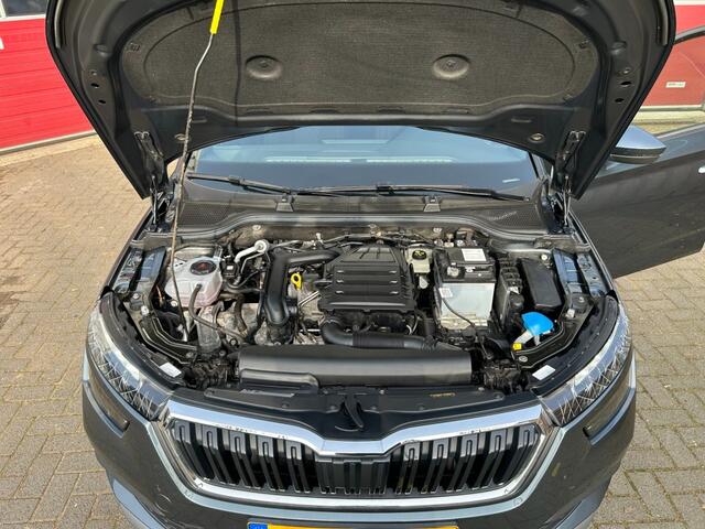 Skoda Kamiq 1.0 TSI Sport Business. NL auto Rijklaar prijs inclusief garantie!