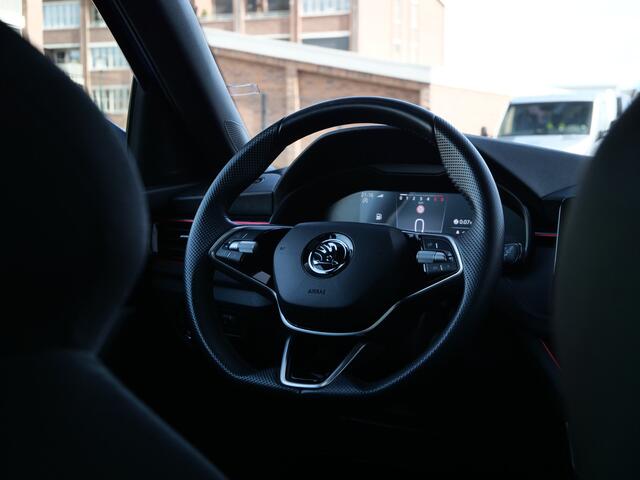 Skoda Kamiq 1.0 TSI 116pk Design Automaat Camera / Sportstoelen / Panoramadak