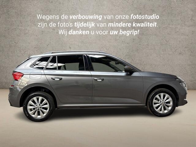 Skoda Kamiq 1.0 TSI Sportline Automaat (RS KUIPSTOELEN, VIRTUAL COCKPIT, APPLE CARPLAY, GROOT NAVI, STOELVERWARMING, ADAPTIVE CRUISE, GETINT GLAS, ZWART HEMEL, NIEUWSTAAT)