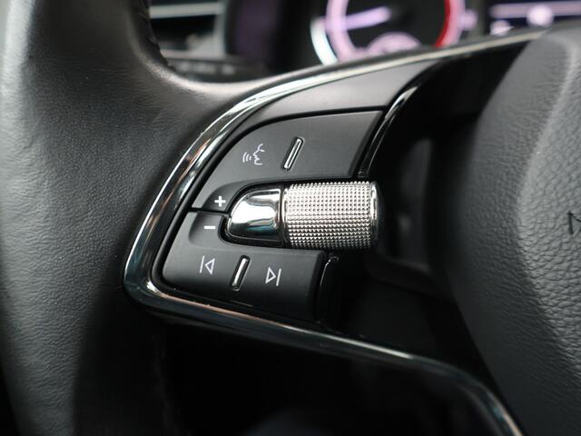 Skoda Kamiq 1.0 TSI Ambition | 110 PK | Cruise control | Lane assist | Apple Carplay/Android Auto |