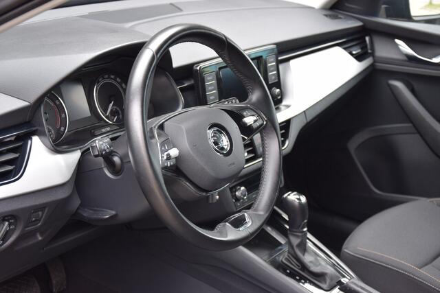 Skoda Kamiq 1.0 TSI 110PK Business Edition DSG Automaat | BOVAG Garantie | Trekhaak | Voorstoelen verwarmd | Automatische Airco | Parkeersensoren | Apple Carplay/Android Auto |