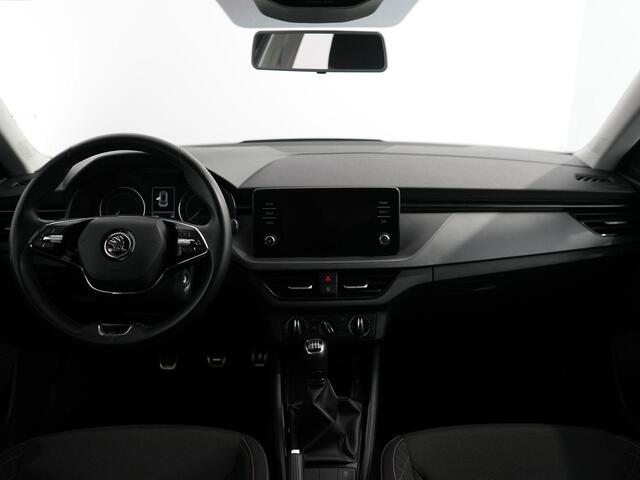 Skoda Kamiq 1.0 TSI Ambition | Black pakket | Cruise | Carplay | 18' Lichtmetaal |