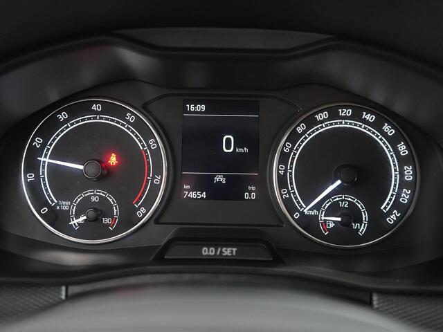 Skoda Kamiq 1.0 TSI Ambition | Black pakket | Cruise | Carplay | 18' Lichtmetaal |