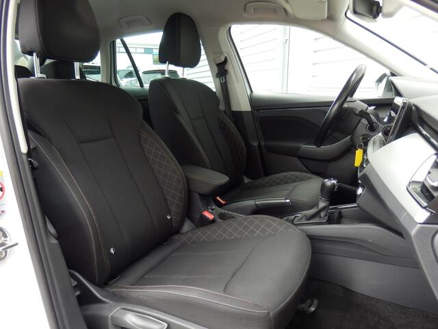 Skoda Kamiq TSI Business Ed. | Automaat | Navi | Apple carpl / Andr. Auto |