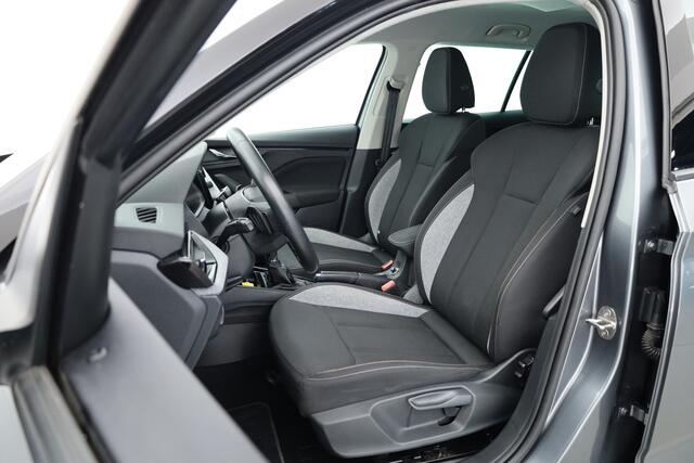 Skoda Kamiq 1.5 TSI ACT Sport 150pk | Digi. Cockpit | Camera | Stoelverw. | PDC | Apple CarPlay | All Seasons | 17'' | Cruise |