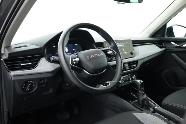 Skoda Kamiq 1.5 TSI ACT Sport 150pk | Digi. Cockpit | Camera | Stoelverw. | PDC | Apple CarPlay | All Seasons | 17'' | Cruise |