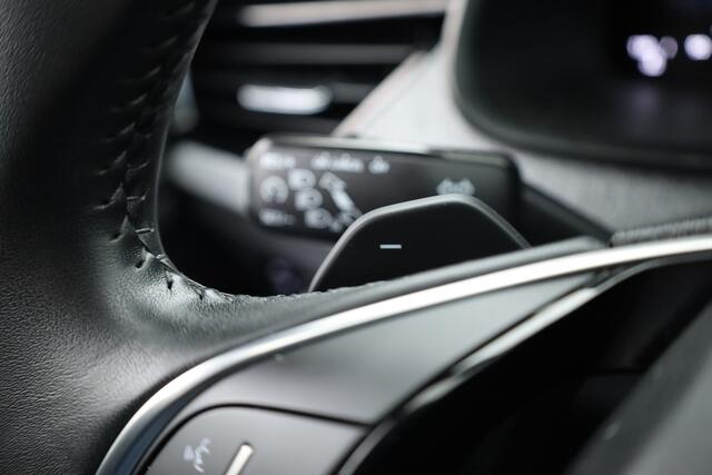 Skoda Kamiq 1.5 TSI ACT Sport 150pk | Digi. Cockpit | Camera | Stoelverw. | PDC | Apple CarPlay | All Seasons | 17'' | Cruise |