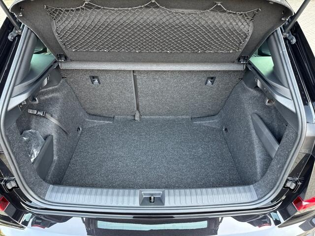 Skoda Kamiq 1.0 TSI DSG MONTE CARLO AFN.TREKHAK/GLAS-DAK/CAMERA/CARPLAY/CRUI