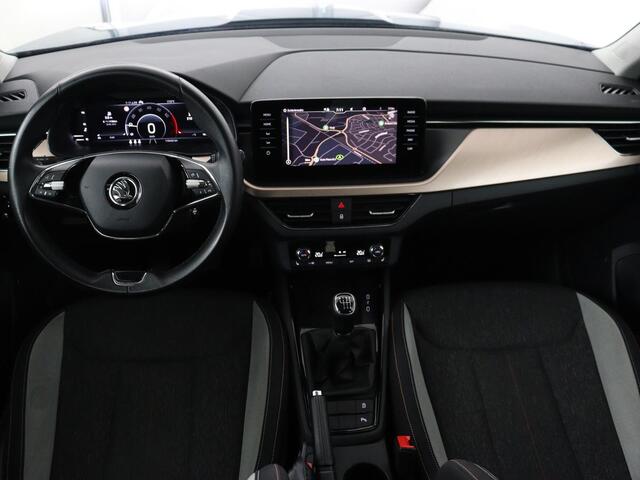 Skoda Kamiq 1.0 TSI Business Edition | Stoelverwarming | Virtual Cockpit | Carplay | Navigatie | Parkeerhulp | Full LED | Climate control | Cruise control