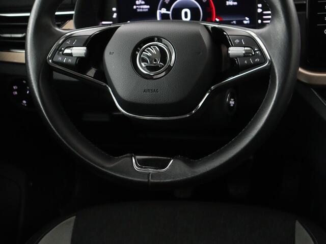 Skoda Kamiq 1.0 TSI Business Edition | Stoelverwarming | Virtual Cockpit | Carplay | Navigatie | Parkeerhulp | Full LED | Climate control | Cruise control