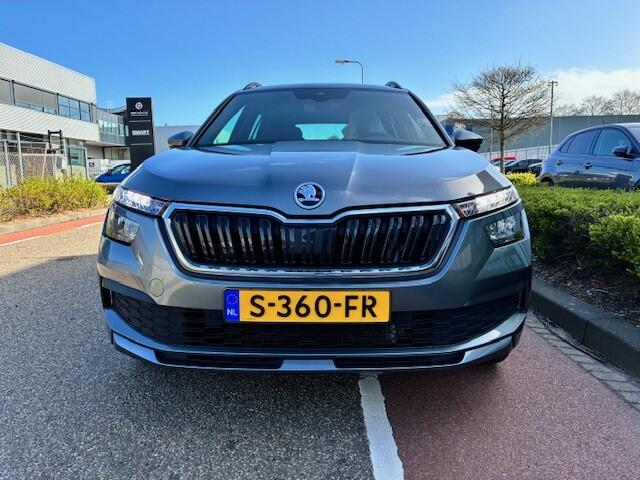 Skoda Kamiq 1.5 TSI ACT Sport Business / Carplay / Clima / Parkeersensoren achter