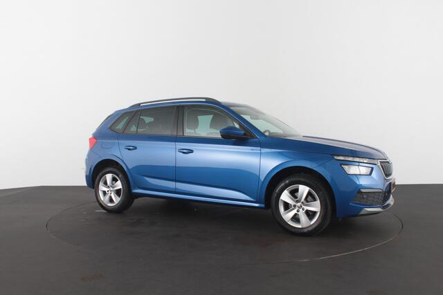 Skoda Kamiq 1.0 TSI Ambition > Race Blue/Camera/Trekhaak wegklapbaar...
