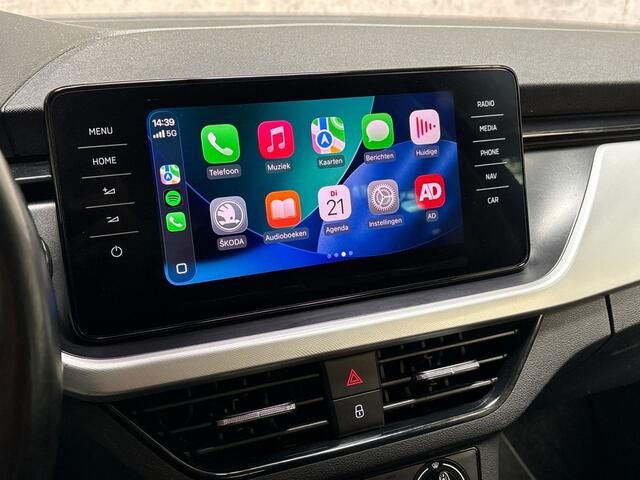 Skoda Kamiq 1.0 TSI Sport (VIRTUAL COCKPIT, APPLE CARPLAY, GROOT NAVI, PARKEERSENSOREN, SPORTSTOELEN, GETINT GLAS, CRUISE, NIEUWE APK, NIEUWSTAAT)