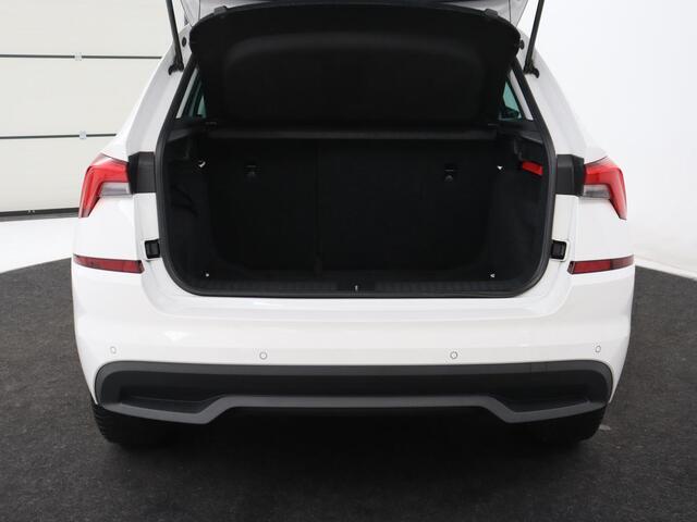 Skoda Kamiq 1.0 TSI Style | Automaat | Carplay | Keyless | Climate control | Full LED | Parkeerhulp | Cruise control | Bluetooth | Regensensor | Getint glas