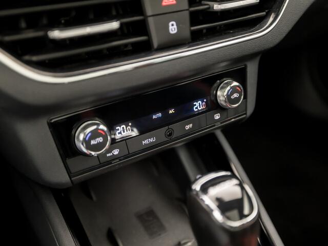 Skoda Kamiq 1.0 TSI Monte Carlo Automaat (PANORAMADAK, VIRTUAL COCKPIT, KUIPSTOELEN, APPLE CARPLAY, CAMERA, GETINT GLAS, ADAPTIVE CRUISE, KEYLESS, NIEUWSTAAT)
