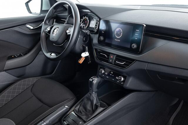 Skoda Kamiq 1.0 TSI Ambition Automaat | CARPLAY | ECC | Stoelverwarming | PDC | VELGEN .