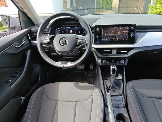 Skoda Kamiq 1.0 TSI Ambition / Digitaal dashboard / Navigatie / App connect / Parkeersensoren achter / Trekhaak /