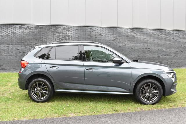 Skoda Kamiq 1.0 TSI Ambition Navigatie Stoelverwarming 2 sets wielen