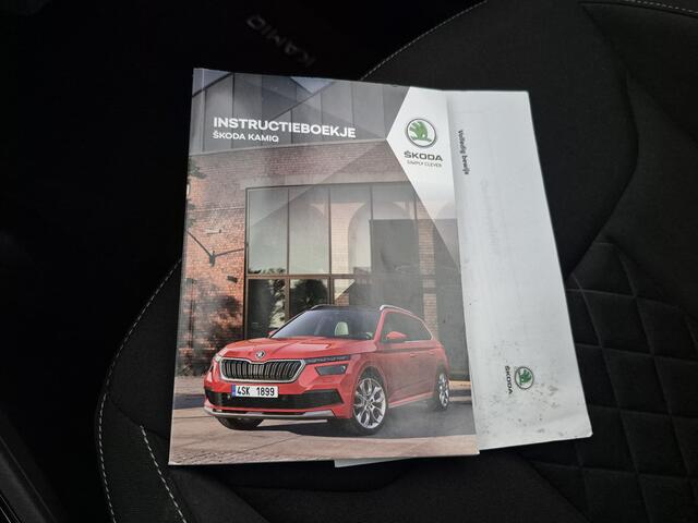 Skoda Kamiq 1.0 TSI Sport Business | Trekhaak | Navigatie via Apple Carplay of Android Auto | Climate Control | Park Assist |