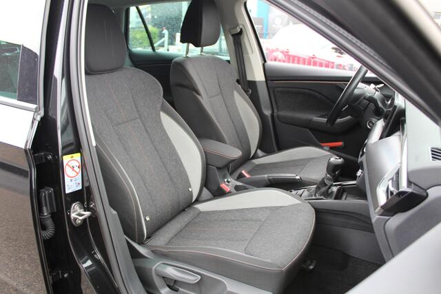 Skoda Kamiq 1.0 TSI DSG-automaat Business Edition | Camera | Apple carplay/android auto