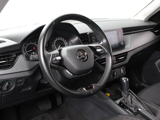 Skoda Kamiq 1.0 TSI Sport Business Climate control Cruise control Achteruitrijcamera Parkeersensoren Keyless Navigatie Apple Carplay/ Android auto Lichtmetalen velgen