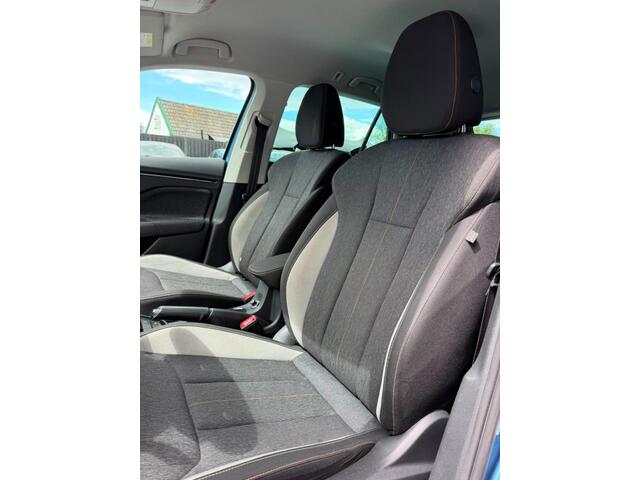 Skoda Kamiq 1.5 TSI ACT Business Edition 150pk AUT/Camera/Apple Carplay/Trekhaak/Navi