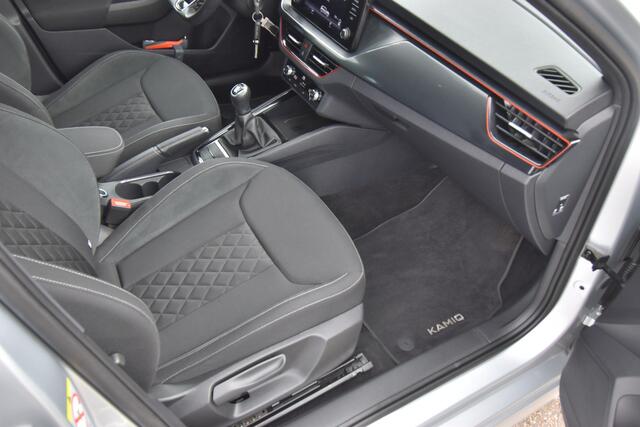 Skoda Kamiq 1.0 TSI Sport Business , CLIMATRONIC , NAVI VIA APP , A UITRIJ CAM , PDC A , LMV17 , LED KOPL ,