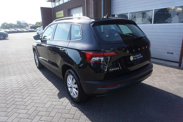 Skoda Karoq 1.0 TSI BUSINESS EDITION LUXE OKT 2021 CAMERA ELECTR.TREKHAAK ANDROID-APPLECARPLAY NAVI STOELVERWARMING ADAPTIEVE CRUISE CLIMA BLUETOOTH PDC V+A ENZ...