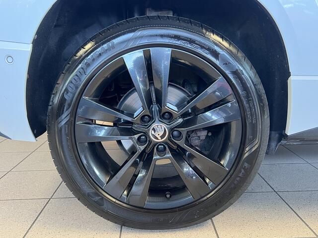 Skoda Karoq 2.0 TSI 4x4 Sportline | Virtual Display | Panorama | Adaptive CC | Lane assist | Dodehoek-assistent - Noodremsyst assist - Snelh-/afstandsreg- Camera Interesse in een bezichtiging of proefrit, bel of app met 06-24282842