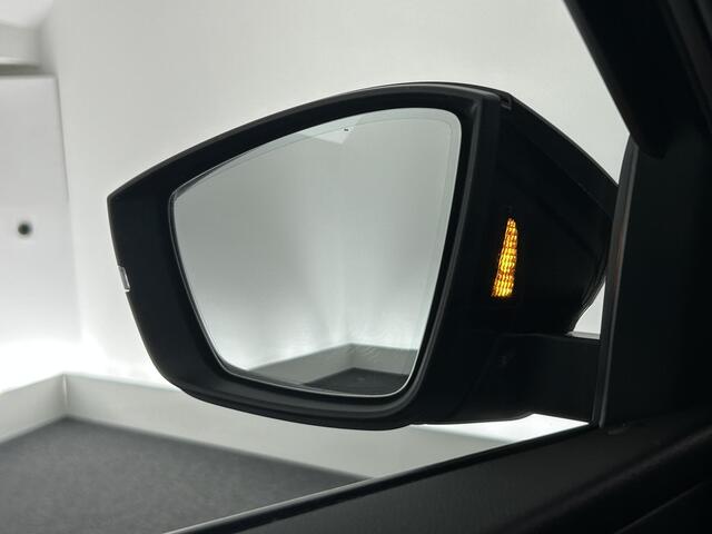 Skoda Karoq 1.5 TSI 150pk DSG ACT Sportline Business Trekhaak Camera Keyless Virtual Cockpit Navigatie