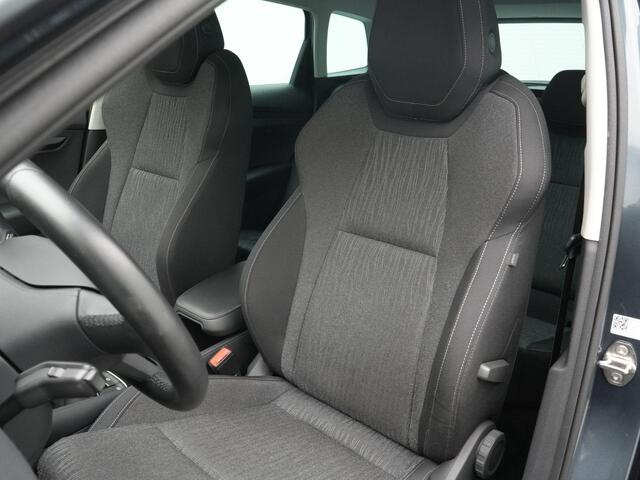 Skoda Karoq 1.0 TSI 115 pk Business Edition | Trekhaak | Achteruitrijcamera | Cruise Control | Carplay | DAB | 17 inch