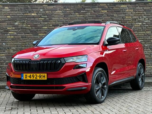 Skoda Karoq 1.5 TSI Sportline Automaat Panodak ACC Trekhaak